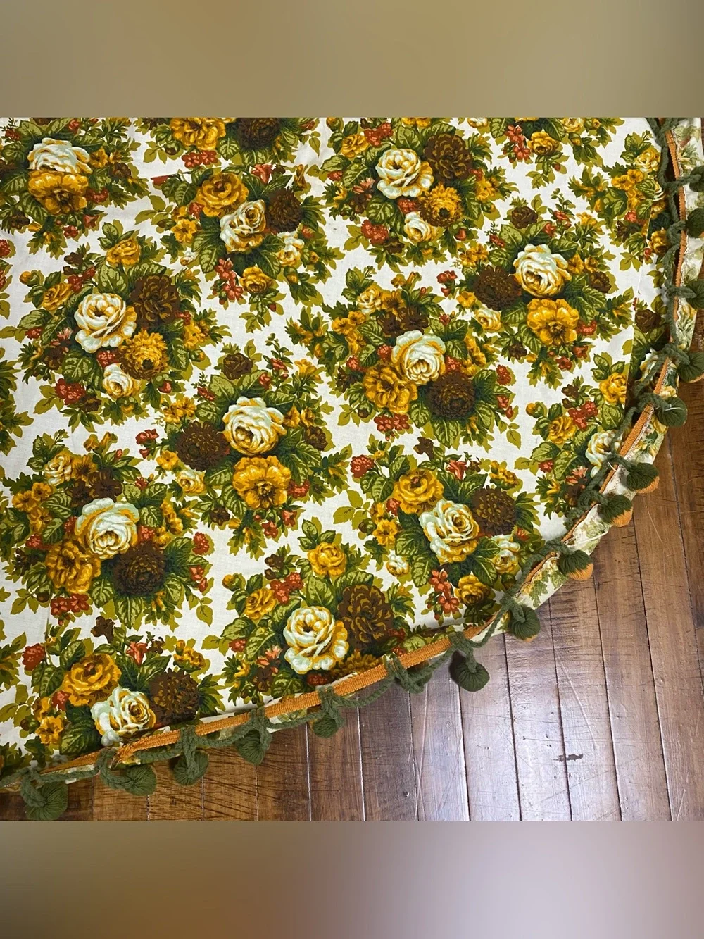 Handmade vtg round